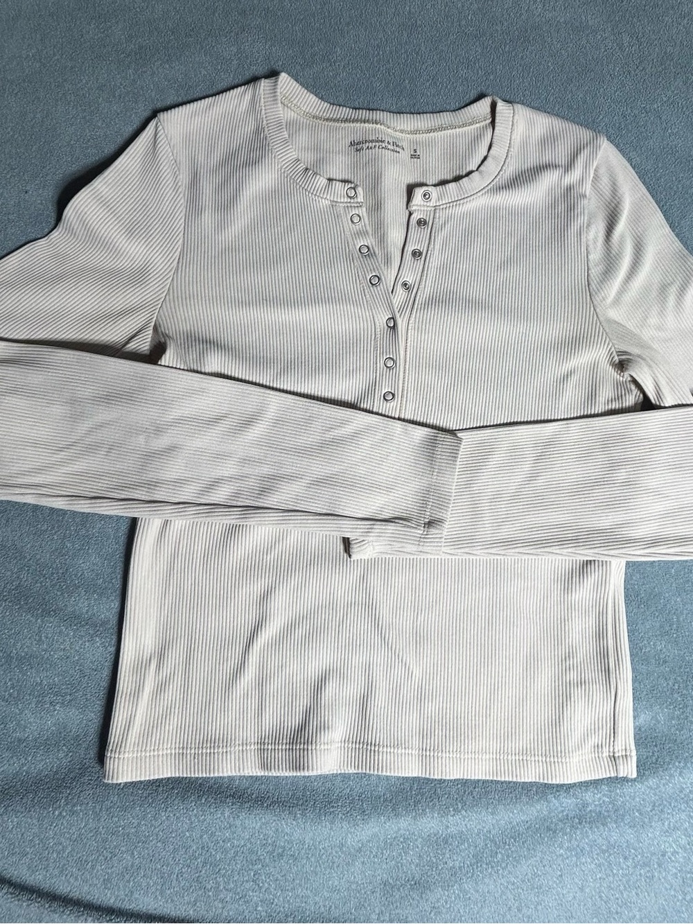 Abercrombie & Fitch Long Sleeve Ribbed Henley Top - Cream